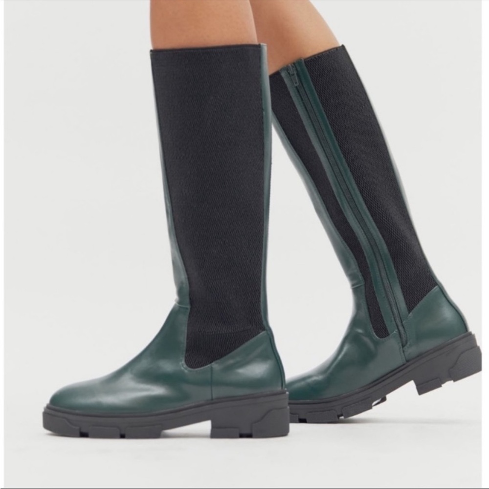 Urban Outfitters Tall Becky Boot size 6 Forest Green/black
